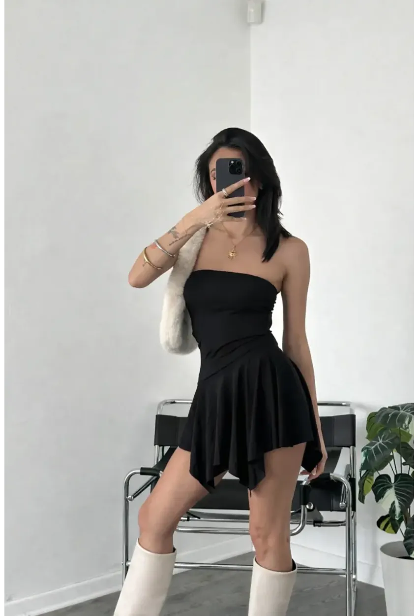 Straplez Mini Elbise Volan Detaylı Fit Kesim Yazlık Şık Elbise Siyah