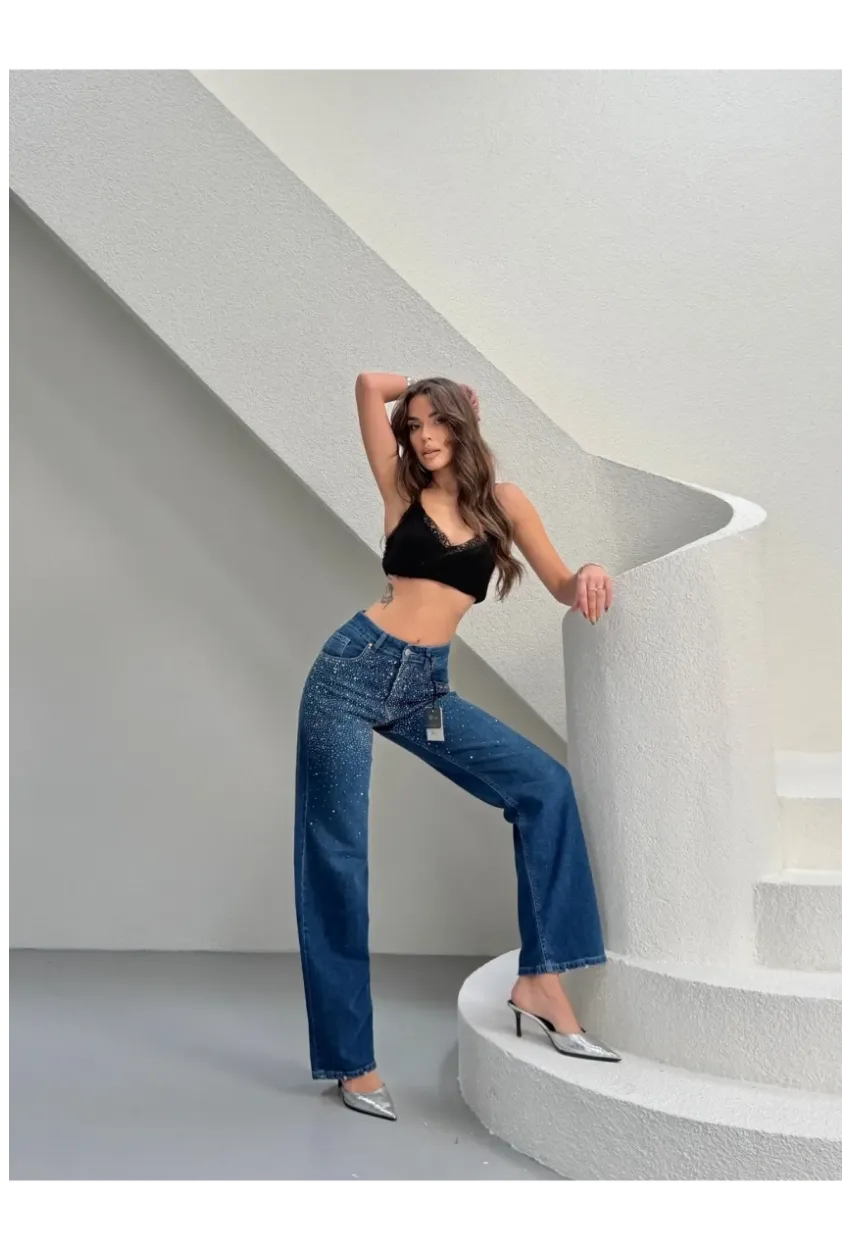 Taşlı Straight Fit Jeans