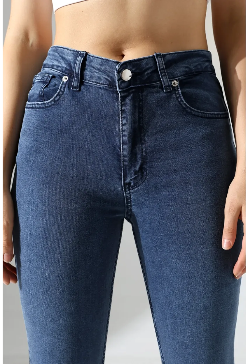Toparlayıcı Yüksek Bel Dar Paça Jean