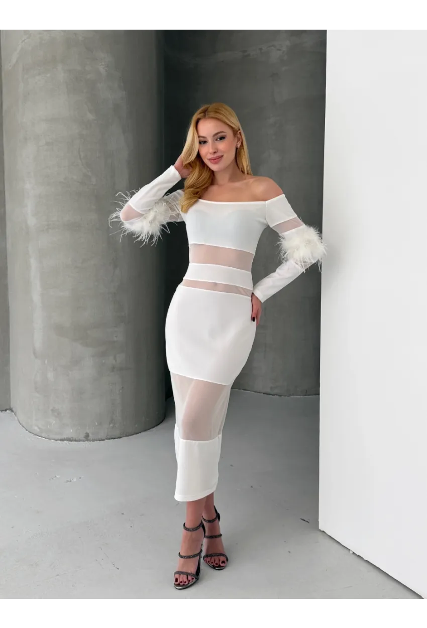 Tüy Detaylı Full Likralı Midi Boy Elbise Beyaz