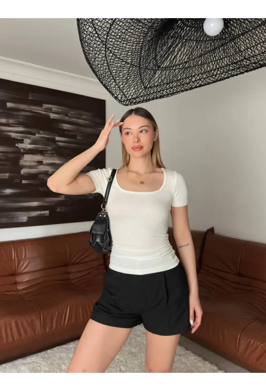 U yaka Yanı Lastikli Bluz