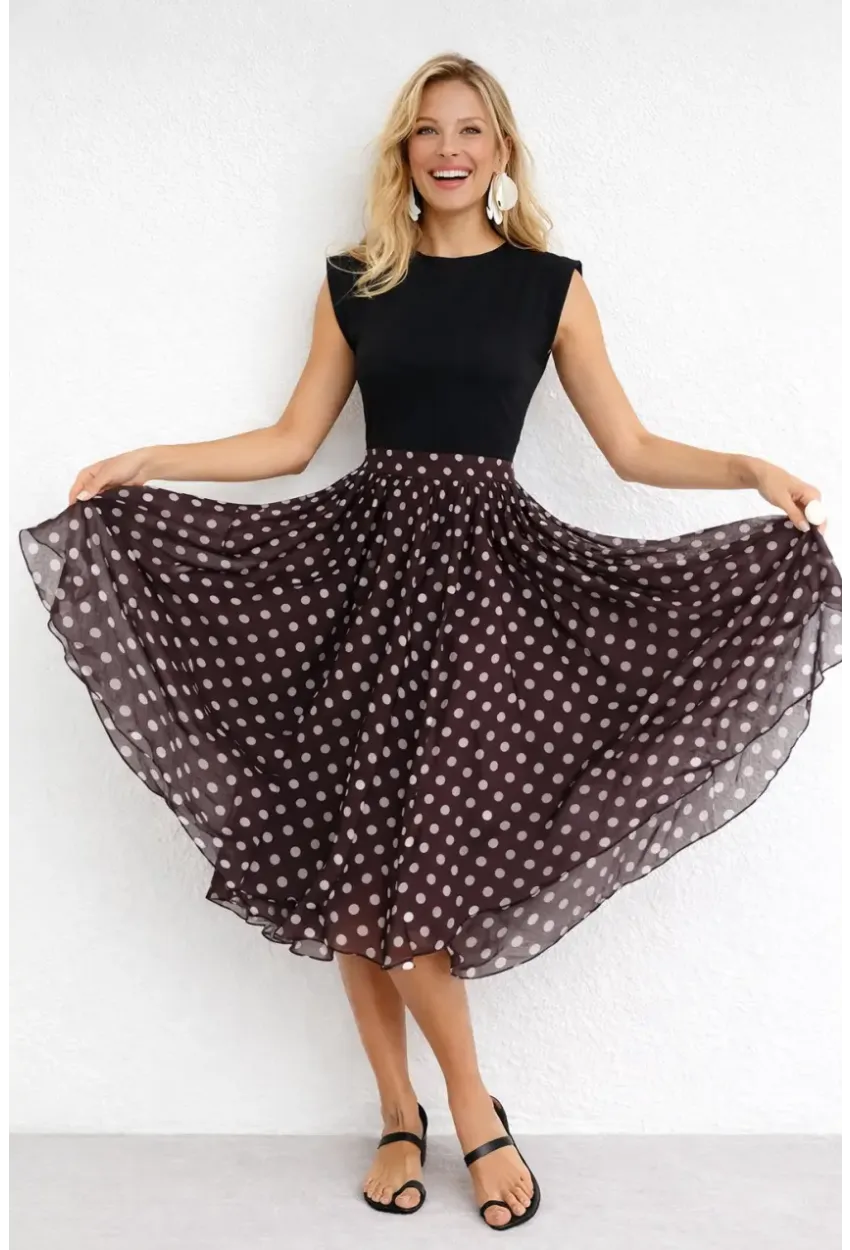 Vatkalı Omuz Detaylı Siyah Üst Puantiyeli Midi Elbise