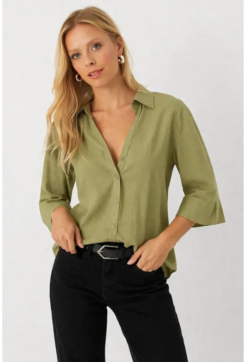 Yağ Yeşili V Yaka Düğmeli Kadın Gömlek – Rahat Kesim, Günlük & Şık Stil