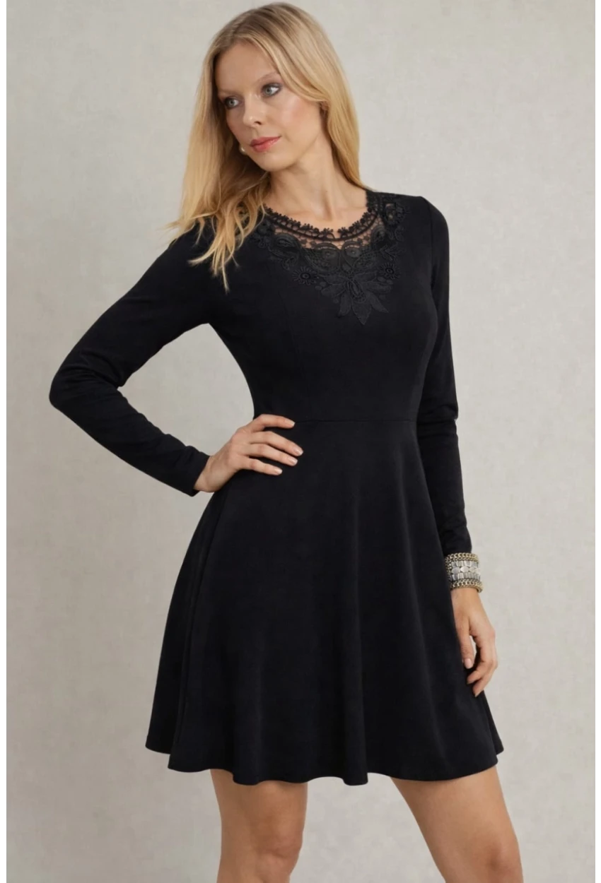 Yaka Güpür Detay Elbise Siyah