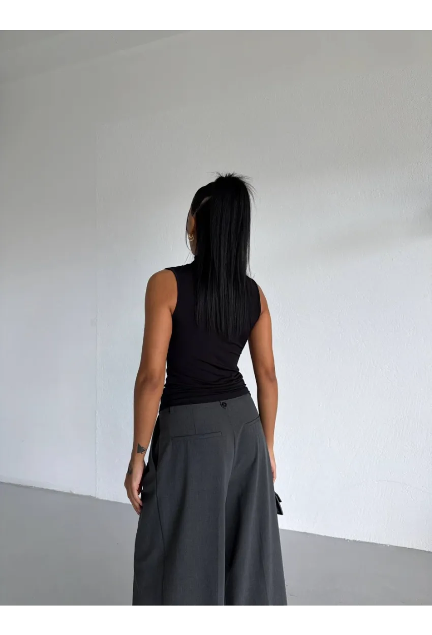 Yaka Tül Detaylı Drapeli Kolsuz Kadın Bluz Siyah