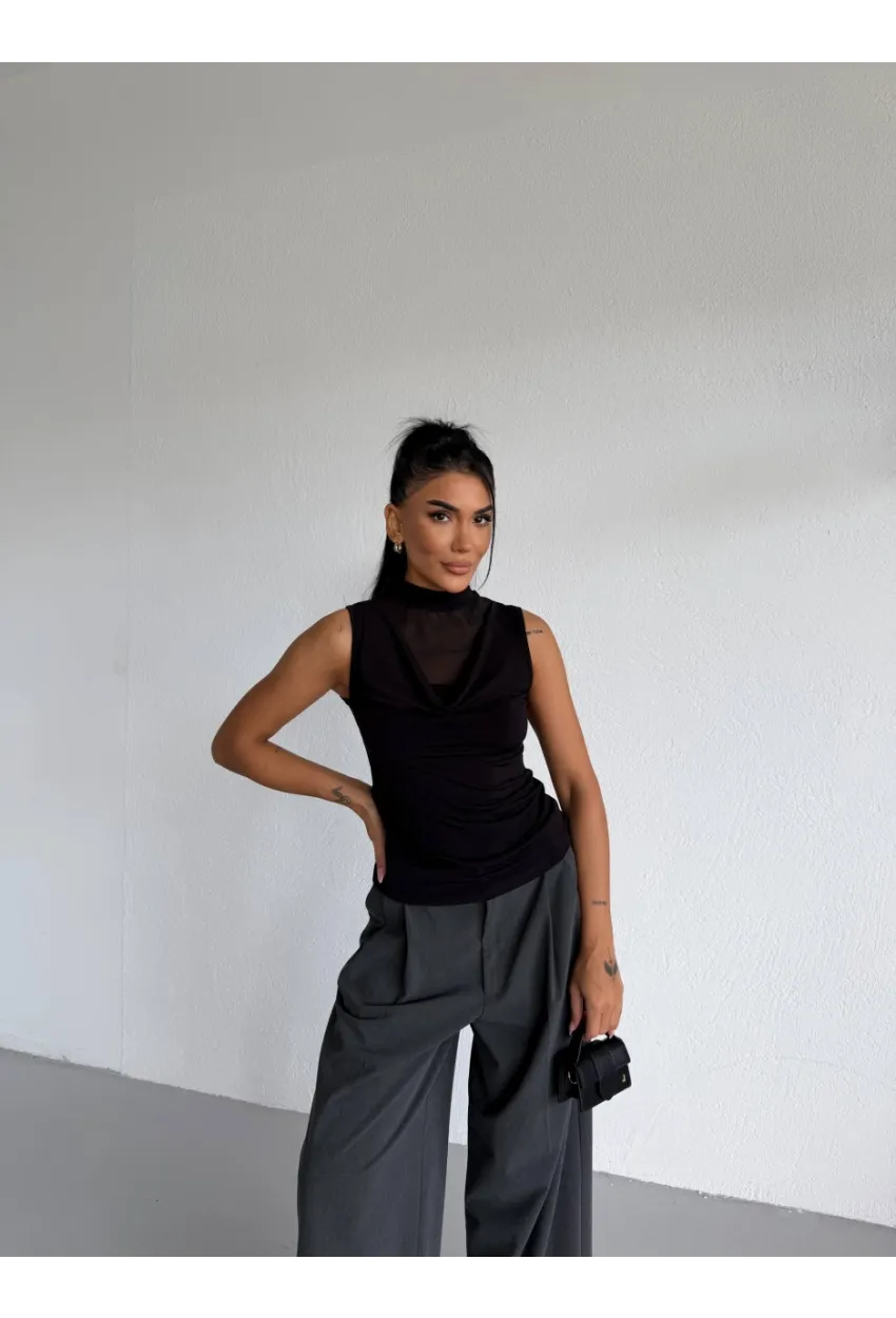 Yaka Tül Detaylı Drapeli Kolsuz Kadın Bluz Siyah