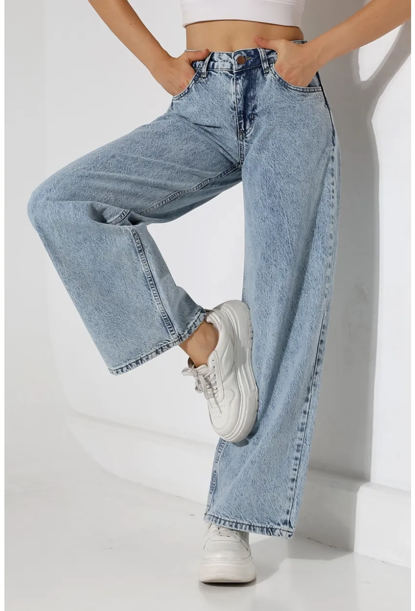 Yüksek Bel Rahat Kesim Düz Paça Jean Buz Mavisi