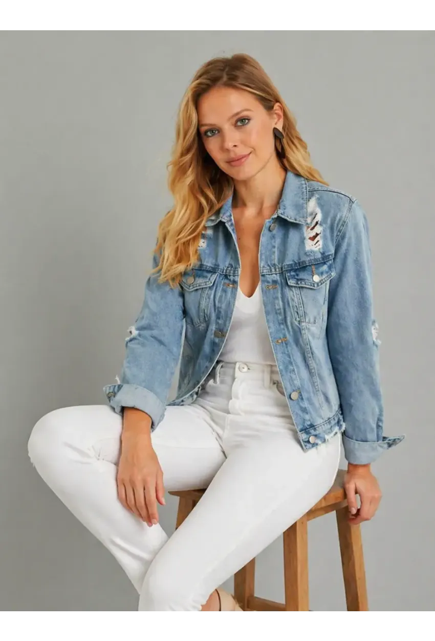 Açık Mavi Yıkamalı Yırtık Detaylı Denim Ceket