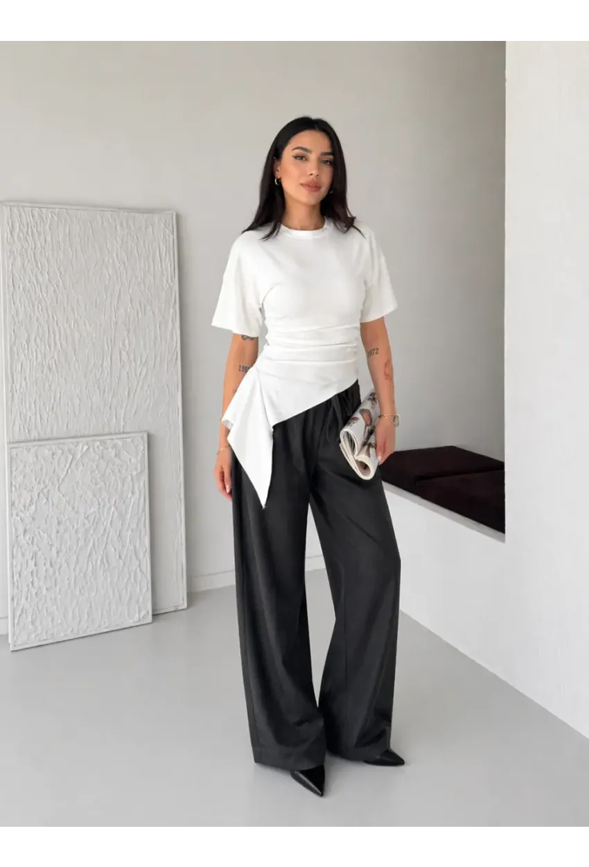 Beyaz Asimetrik Drapeli Modern Basic Bluz