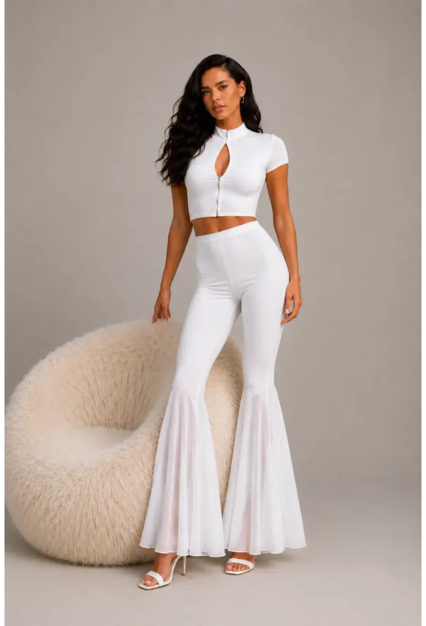 Beyaz Crop Top & İspanyol Paça Pantolon Kadın 2li TakımTakım Beyaz