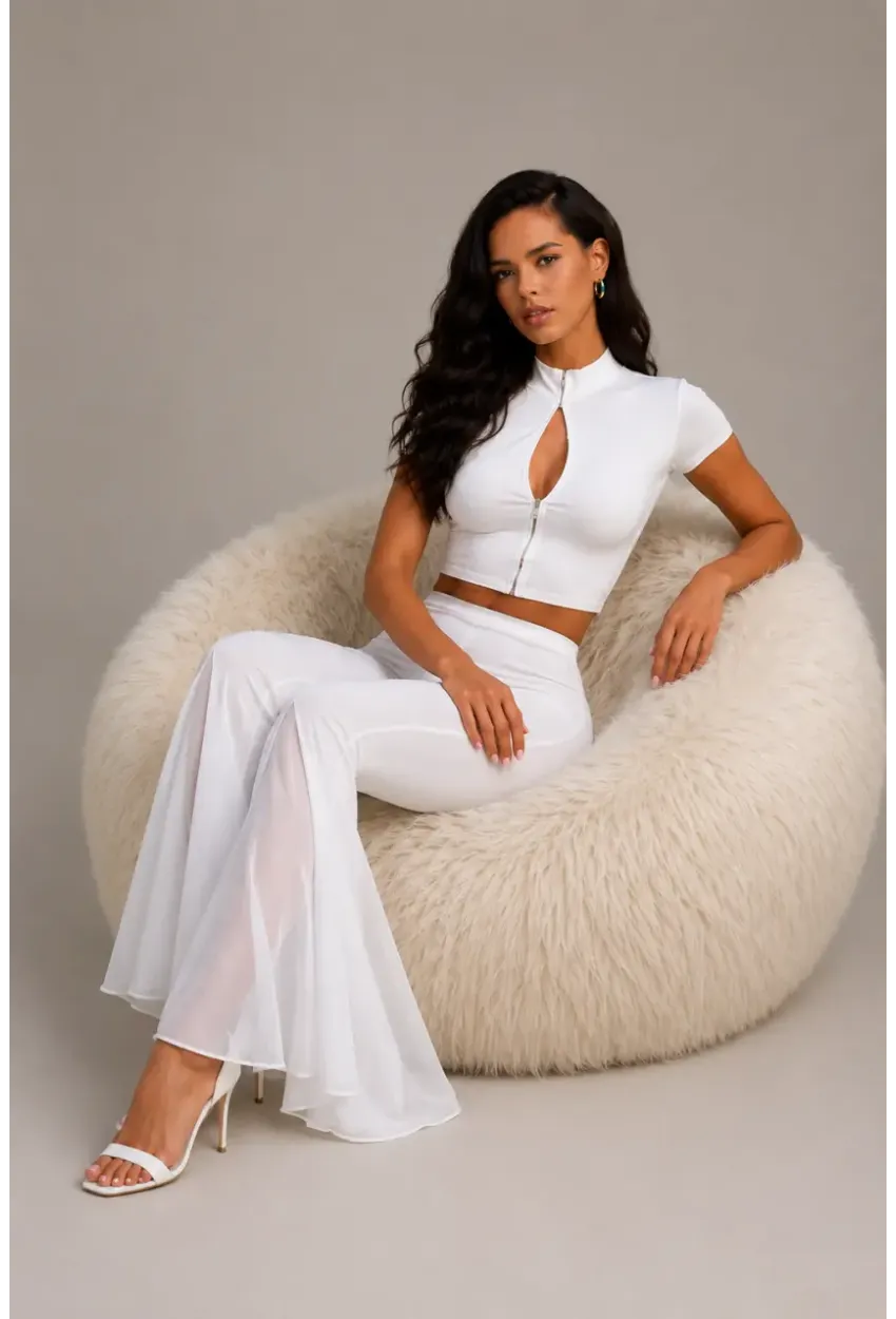 Beyaz Crop Top & İspanyol Paça Pantolon Kadın 2li TakımTakım Beyaz