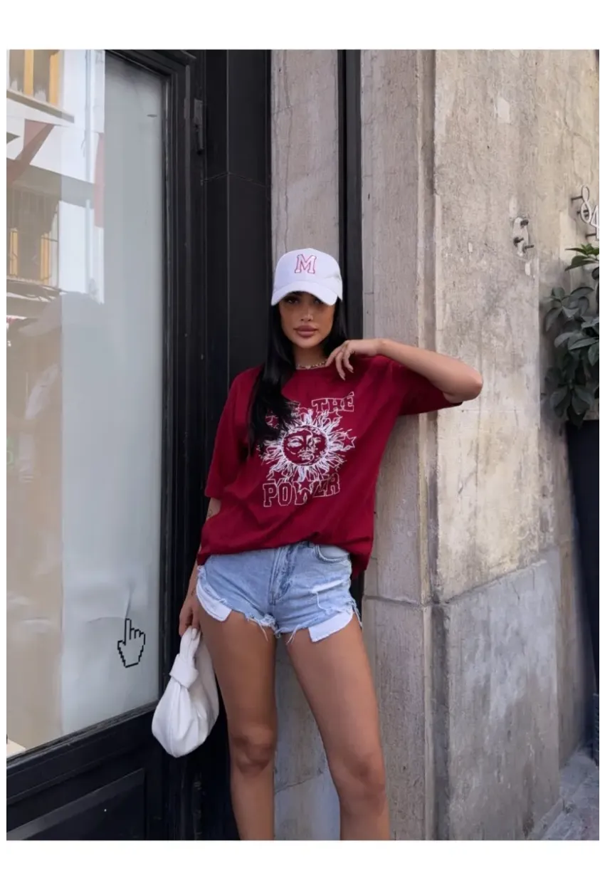 Bordo Güneş Baskılı Oversize Penye T-Shirt – “The Power” Yazılı Trend Tasarım
