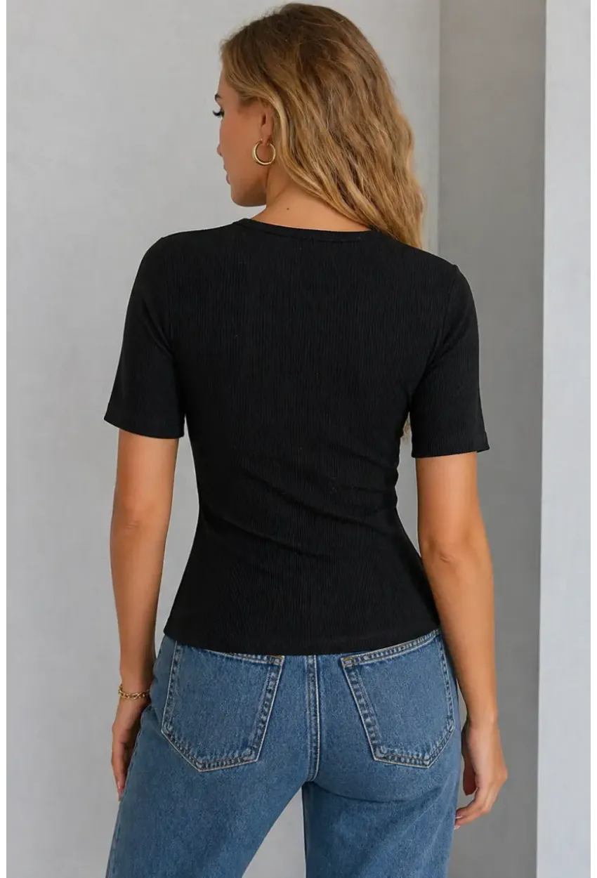Siyah Cut Out Detaylı Kaşkorse Bluz – Kısa Kollu Slim Fit Top