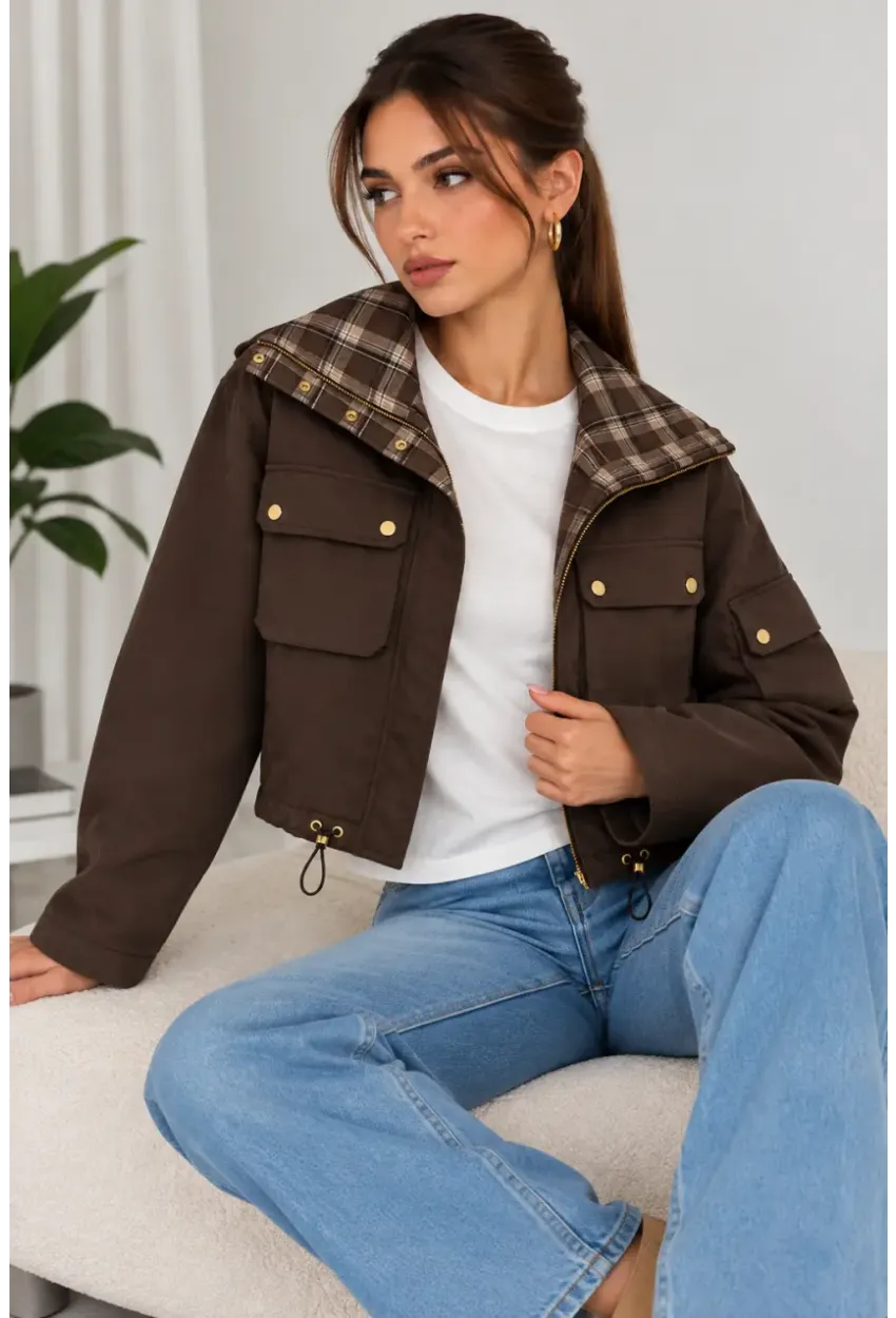 Kadın Ekose Yaka Detaylı Cepli Fermuarlı Kısa Mevsimlik Ceket