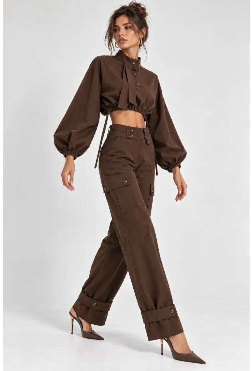 Modern Dokunuşlu Crop Bluz & Kargo Pantolon İkili Takım