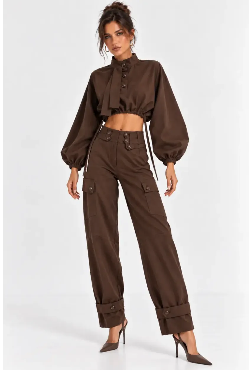 Modern Dokunuşlu Crop Bluz & Kargo Pantolon İkili Takım