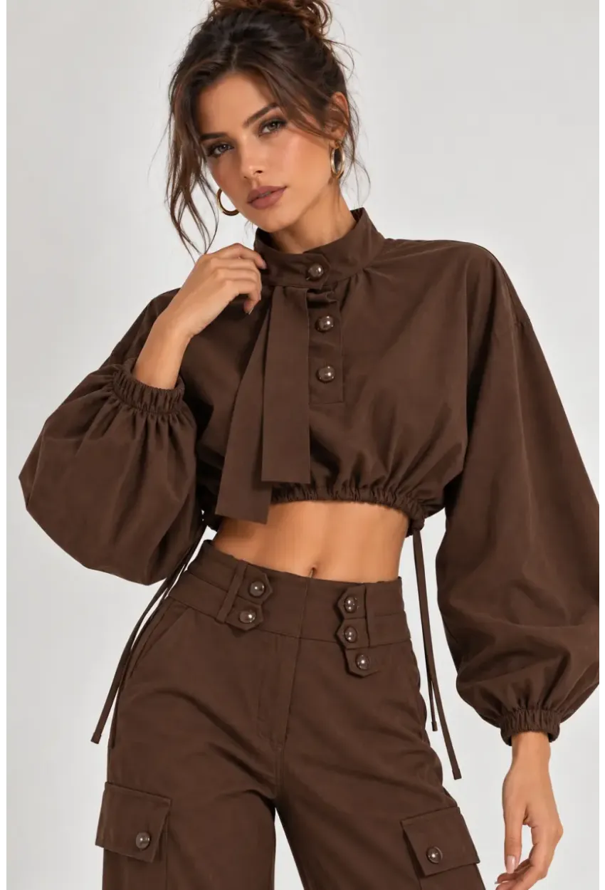 Modern Dokunuşlu Crop Bluz & Kargo Pantolon İkili Takım