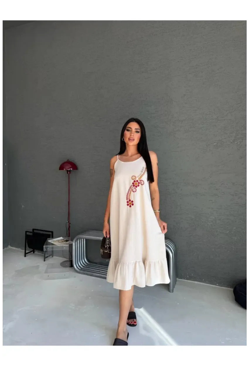 Nakışlı Keten Elbise
