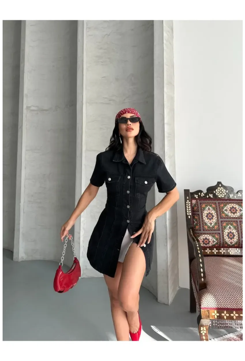 Önü Düğmeli Cepli Siyah Jean Elbise