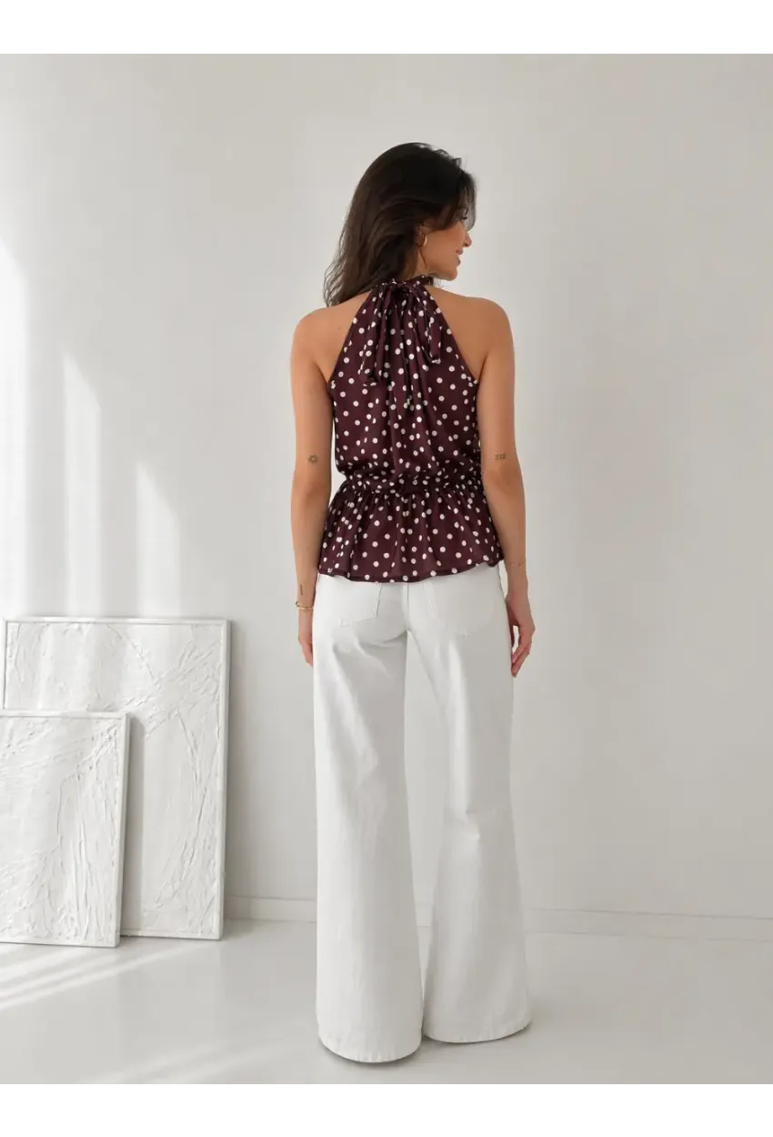 Puantiyeli Halter Yaka Bluz – Şık & Feminen Yaz Stili