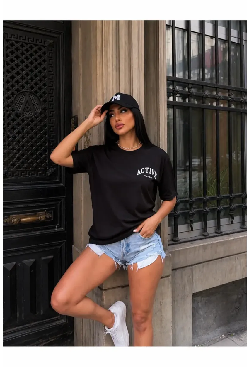 Siyah “Active” Baskılı Oversize Penye T-Shirt – Minimal Spor Şık Tasarım