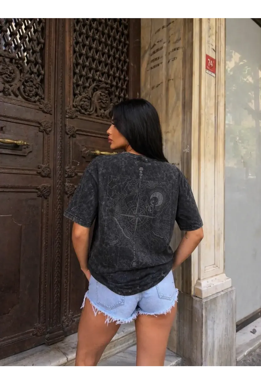 Vintage Yıkamalı Antrasit Ay Desenli Unisex Oversize T-Shirt