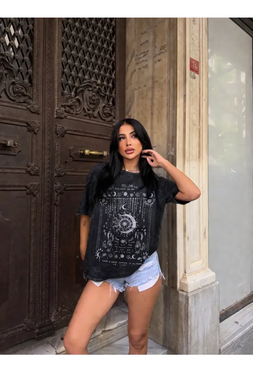 Vintage Yıkamalı Siyah Astroloji & Ay Baskılı Oversize T-Shirt