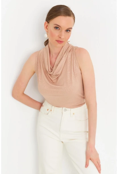 Kadın Bej Sırt Pencereli Desenli Bluz LPP1021