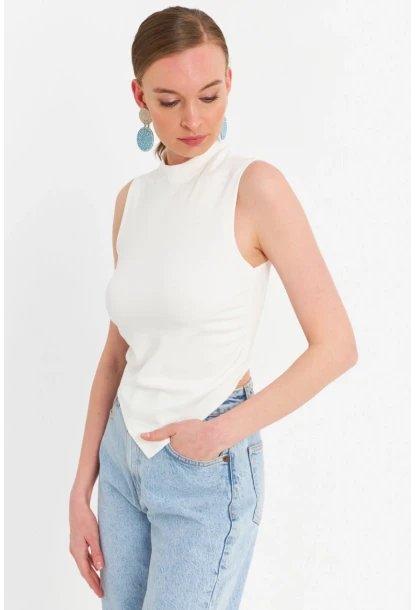 Kadın Beyaz Kolsuz Crop Bluz ZH07