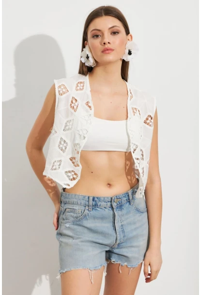 Kadın Beyaz Nakışlı Crop Yelek ZH110