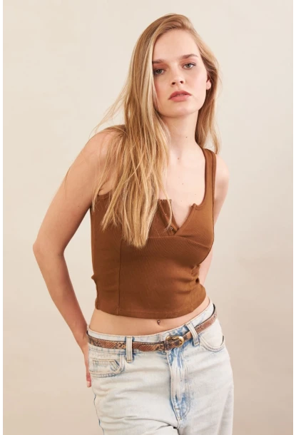 Kadın Camel Agraflı Kısa Bluz ZH167