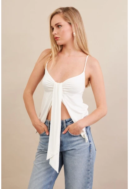 Kadın Ekru Büzgülü Asimetrik Bluz ZH172