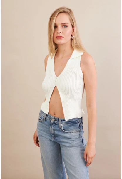 Kadın Ekru Polo Yaka Yumoş Yelek ZH050