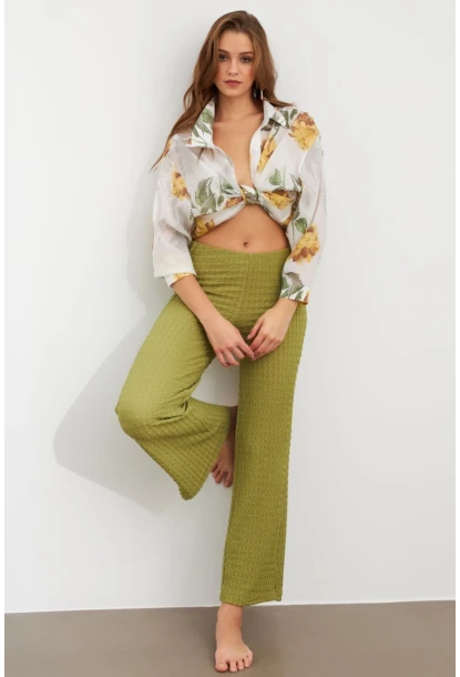 Kadın Fıstık Yeşil Gofre Pantolon ZH326