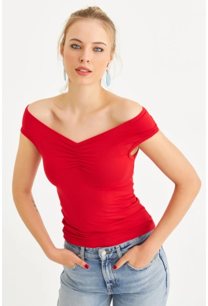 Kadın Kırmızı Büzgülü Bluz EY3083