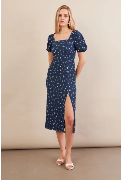 Kadın Lacivert Sırtı Detaylı Çiçekli Midi Elbise CHN103