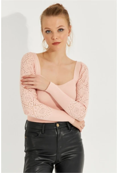 Kadın Pudra Kalp Yaka Ajurlu Triko Bluz SMT217
