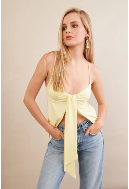 Kadın Sarı Büzgülü Asimetrik Bluz ZH172