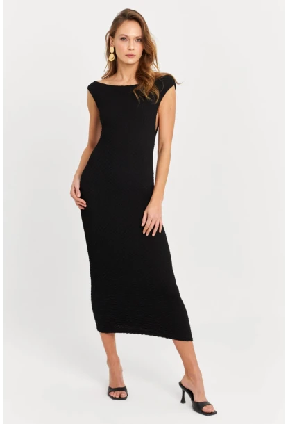 Kadın Siyah Asimetrik Yaka Gofre Midi Elbise MOD2358