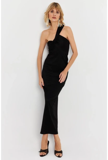 Kadın Siyah Asimetrik Yaka Maxi Elbise NH25455