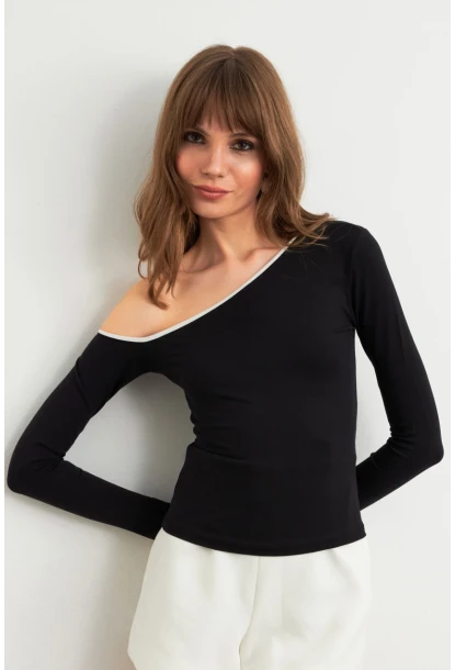 Kadın Siyah Çapraz Yaka Crop Bluz HOR0060