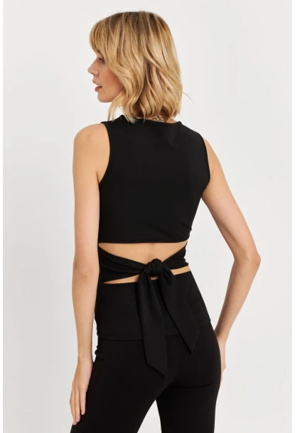 Kadın Siyah Sırt Dekolteli Bluz TF71