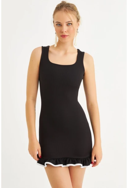 Kadın Siyah Volanlı Kare Yaka Mini Elbise FRY2297