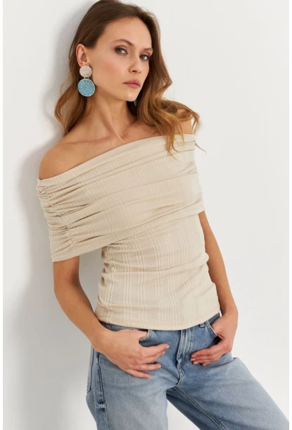 Kadın Taş Kolsuz Madonna Yaka Bluz TF51