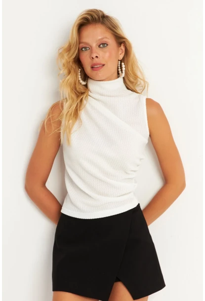 Kadın Beyaz Büzğülü Bluz HC1452