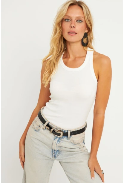 Kadın Beyaz Halter Yaka Fitilli Bluz MK11