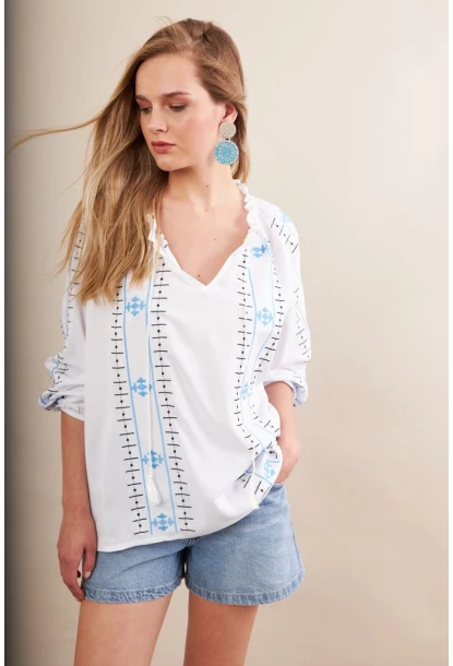 Kadın Beyaz Nakışlı Bluz MPC1344