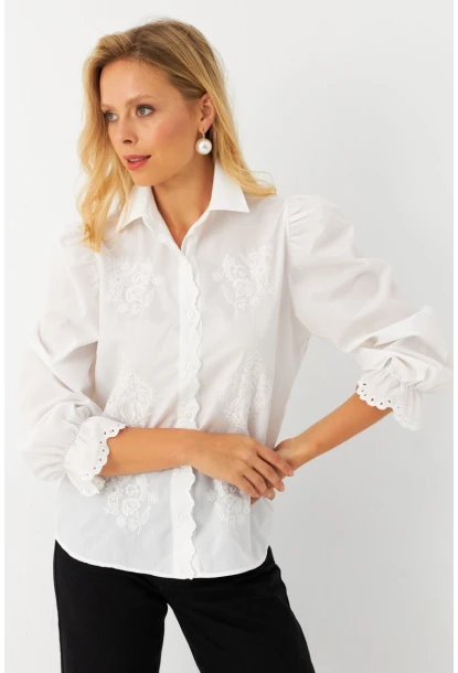 Kadın Beyaz Nakışlı Gömlek MQS1908