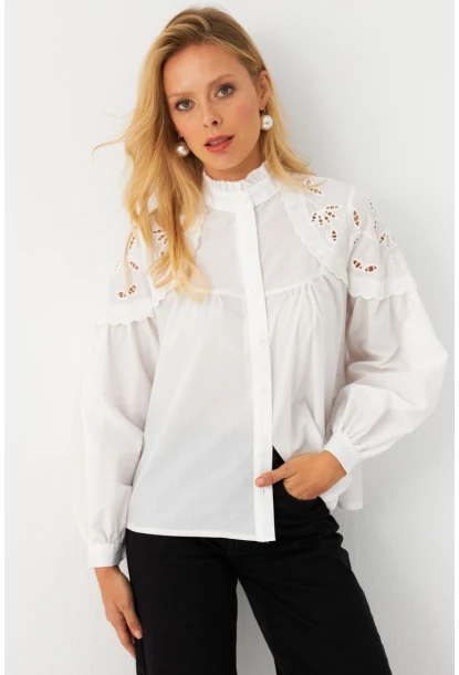 Kadın Beyaz Nakışlı Gömlek MQS2093