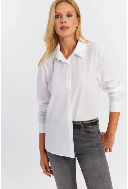 Kadın Beyaz Yakası Taşlı Gömlek MZER413